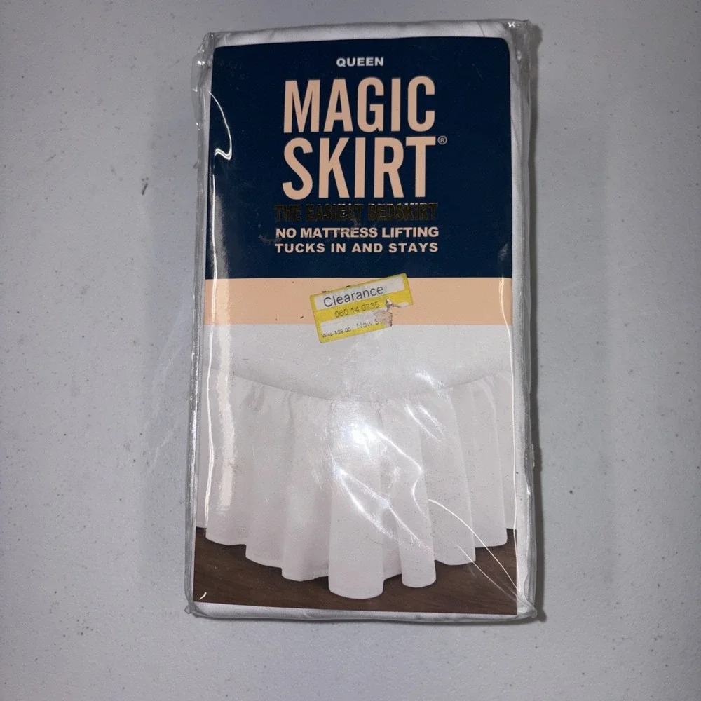 MAGIC SKIRT RUFFLES MAGIC BED SKIRT, WHITE, QUEEN SIZE - Tucks In And Stays